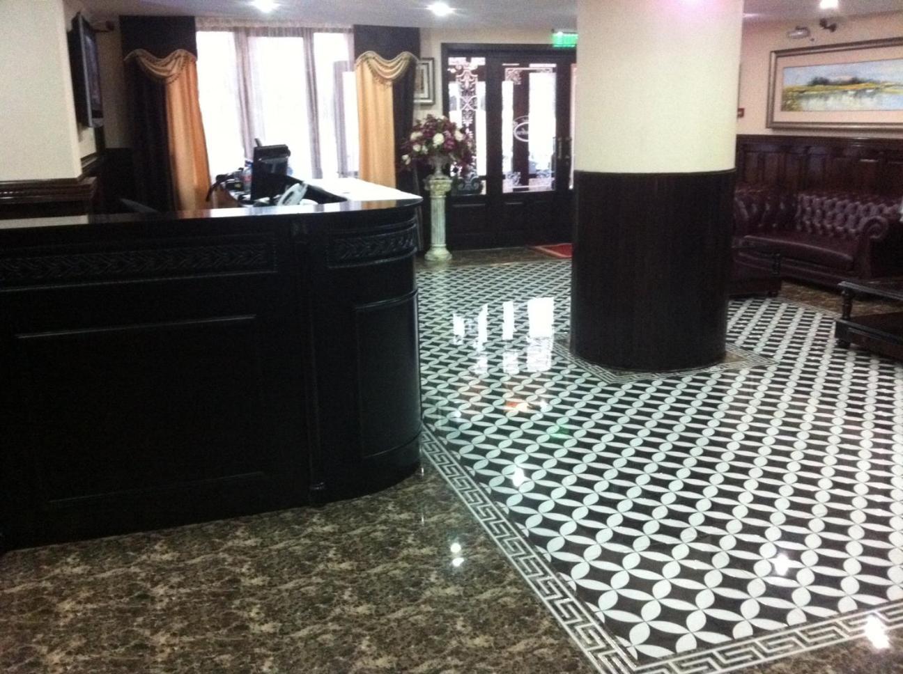 Hotel Baden กาลาราช ภายนอก รูปภาพ