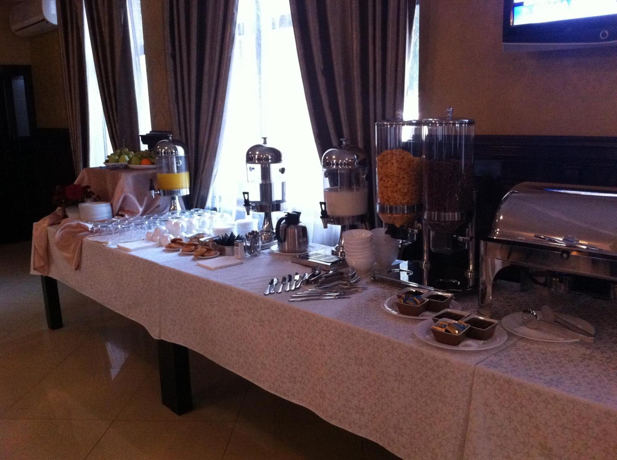 Hotel Baden กาลาราช ภายนอก รูปภาพ