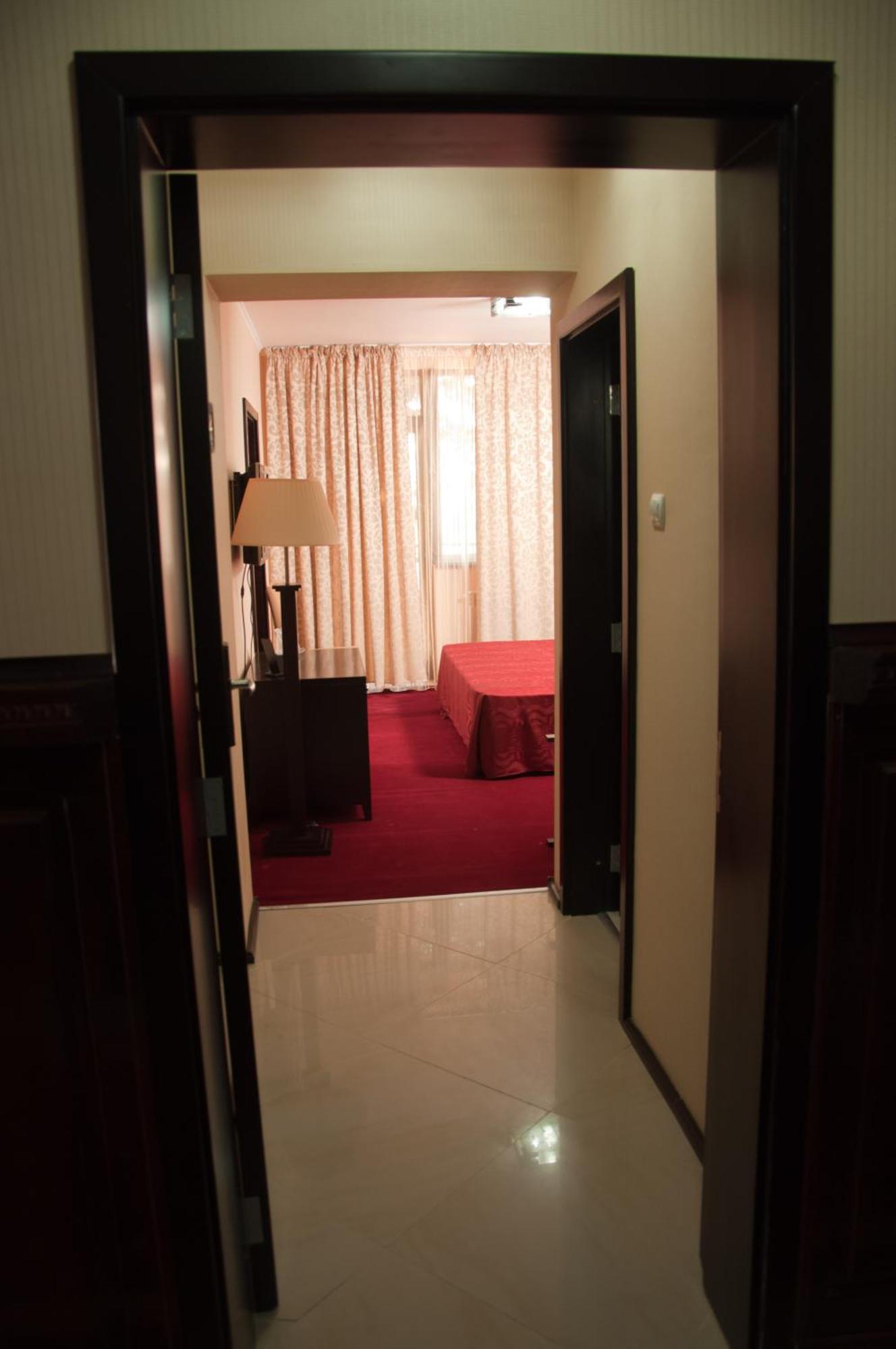 Hotel Baden กาลาราช ภายนอก รูปภาพ